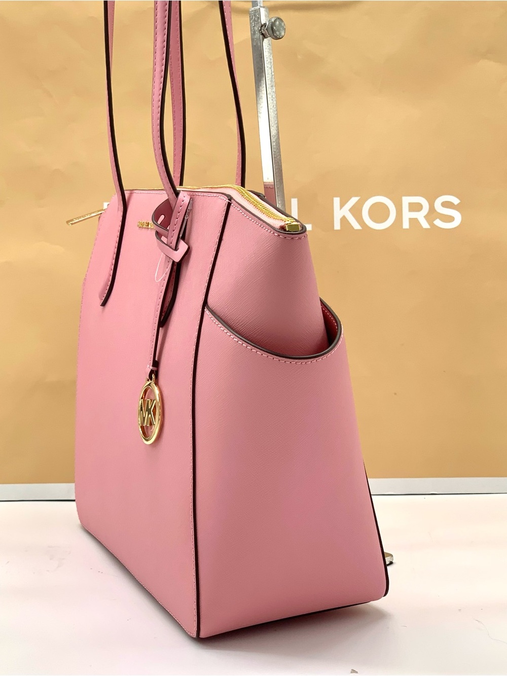 Michael Kors Marilyn Medium Saffiano Leather Tote Bag - Picture 9 of 16